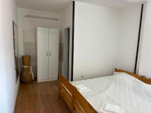 Marigold Studio Rooms