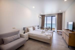 Bamboo Beach LS Apartments