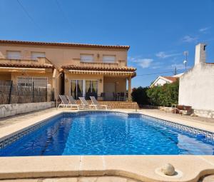 Villa Monredó, Lujo, Piscina y Relax en la Costa Dorada