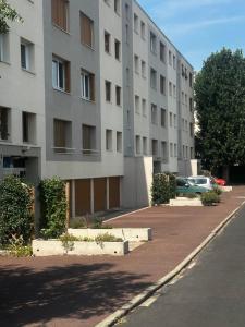 F5 spacieux au fil de leau des bords de Marne