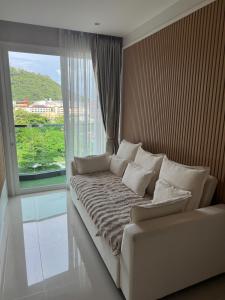 Luxury One-Bedroom Apartment in the Heart of Phuket- The City Phuket