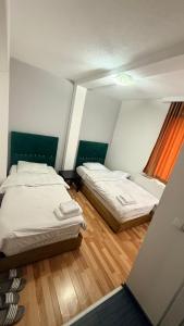 METRO Hotel