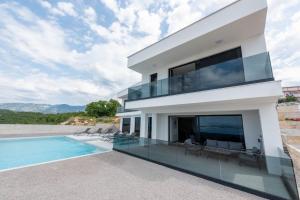 New Luxury Villa Bogi in Crikvenica - by Istrabook