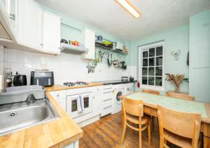 Stylish 1-Bed in Bethnal Green, Calm & Central - Pass the Keys