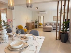 Anesis Living - Almyra Home