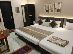 Hotel Shree Rameshwaram Near by Ram Mandir Ayodhya Dham