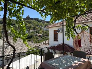Mezini Guest House
