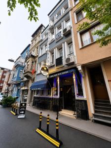 King Mas Suit Hotel