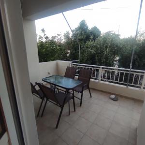 Sakura Apartment Near Airport & Rafina Port