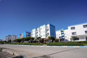Charming 2-Bedroom Apartment in Martil with City Views