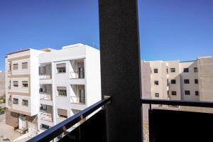 Charming 2-Bedroom Apartment in Martil with City Views