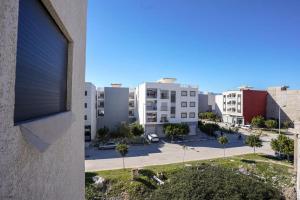 Charming 2-Bedroom Apartment in Martil with City Views
