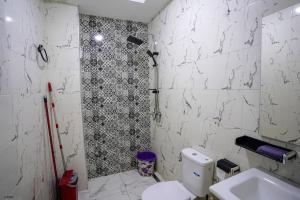 Charming 2-Bedroom Apartment in Martil with City Views