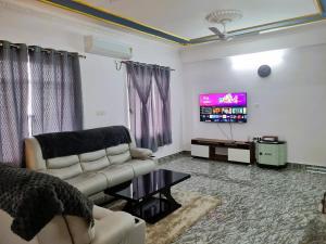 EverGreen SkyHouse & Private Terrace