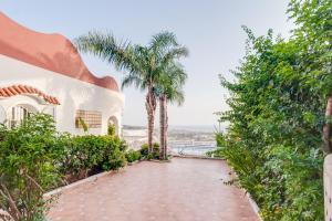Sea View Villa, Private Ground Floor in Mediouna