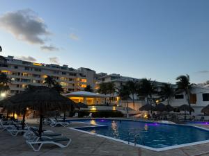 Cancun Beach Resort Best 4 your money