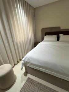 Experience Modernity Beachside & Parking
