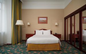 One-Bedroom Business Suite room in Moscow Marriott Tverskaya Hotel