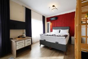The Apt Galata