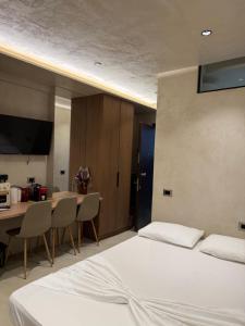 Henri Apartment shengjin