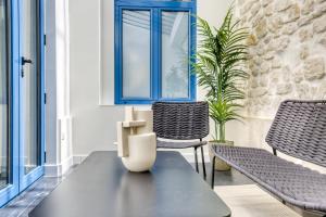 Le Patio Réaumur Elegant 2-Bedroom
