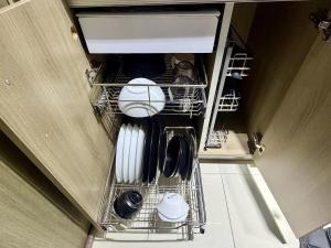 Casa Luna Stays PH at Fame Residences T4 Mandaluyong City near EDSA, Makati, & BGC