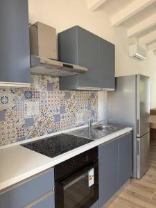 Villa Azzurra - Modern Villa 300m from the Beach