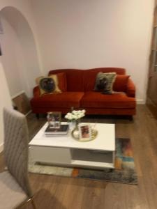Luxury 3 Bed Family Home Near Bromley South Garden and Parking available