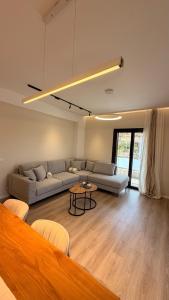 Nemelia House