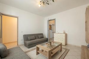Apartment in the center of Calasetta, AC, By Guestaly