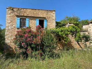 Stone house Gavaloxori village near Chania