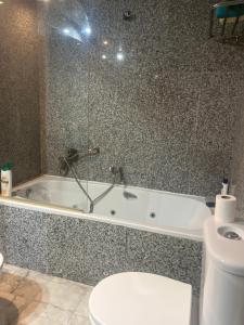 Apartamento Vila olimpica met 2 slaapkamers op 200meter van novia Icaria beach Barcelona