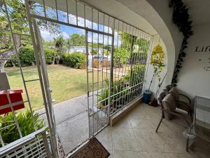 West Coast 1 Bedroom Apartment 66 - Close to beach