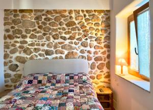 Renovated independent house Jalon