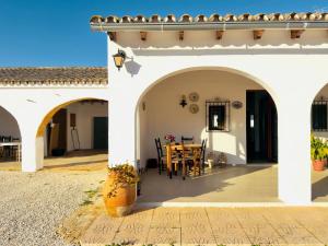 Renovated independent house Jalon
