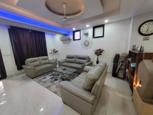Isaki Suites by Ivory Stays