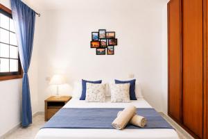 Bright House, Pool & Workspace near Medano Beach