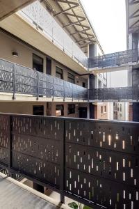 Cozy Waterfall Apartment near Mall of Africa