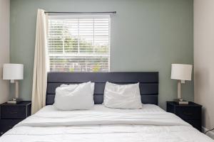 Comfy King 2Bed 2Bath |Walk to NRG| 1mi Med Center