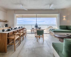 Oceanfront Luxury at The Tower at La Escondida