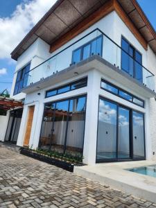 Nanima Villas