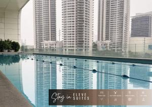 Eleve Suites Family Room - Sleeps 5 Pool Access