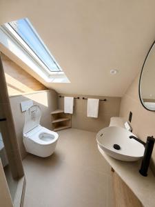 East Parade Collection, The Penthouse