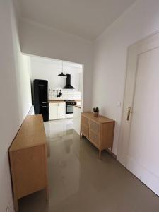 Útulný 2-izbový apartmán s balkónom v centre mesta