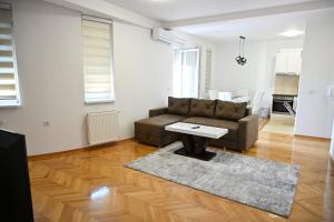 Dobi Apartmani Wing 7