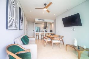 2BR for 8 guests with views in Baru