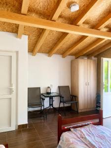 Lola Guest House