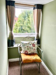 Charming Spacious Duplex Apartment in prime location