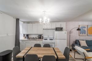Spacious 3BR Apartment in Kips Bay - Central Manhattan Location!
