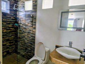 Casa Palmera Spacious with a pool and perfect for a groups
